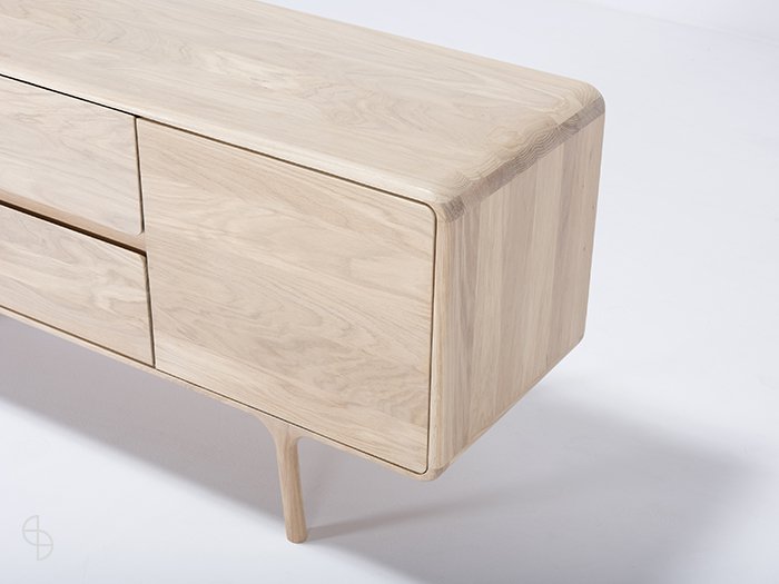 Zuiver buste exotisch Fawn dressoir - Spinde Next Gazzda Meubelen Zwolle