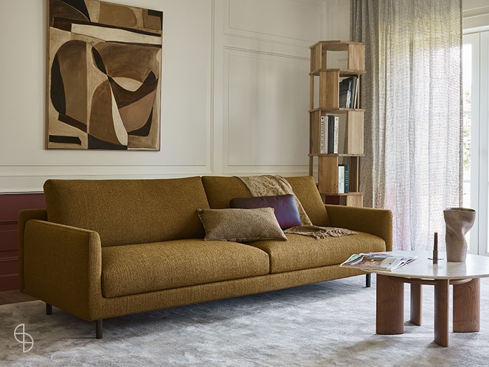 Elliot design on stock